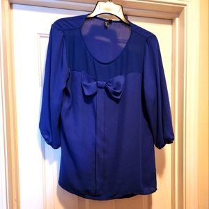 HeartSoul L blue bow 3/4 sleeve top